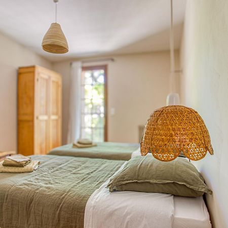 Mas De Bacalan Bed & Breakfast Mormoiron ภายนอก รูปภาพ