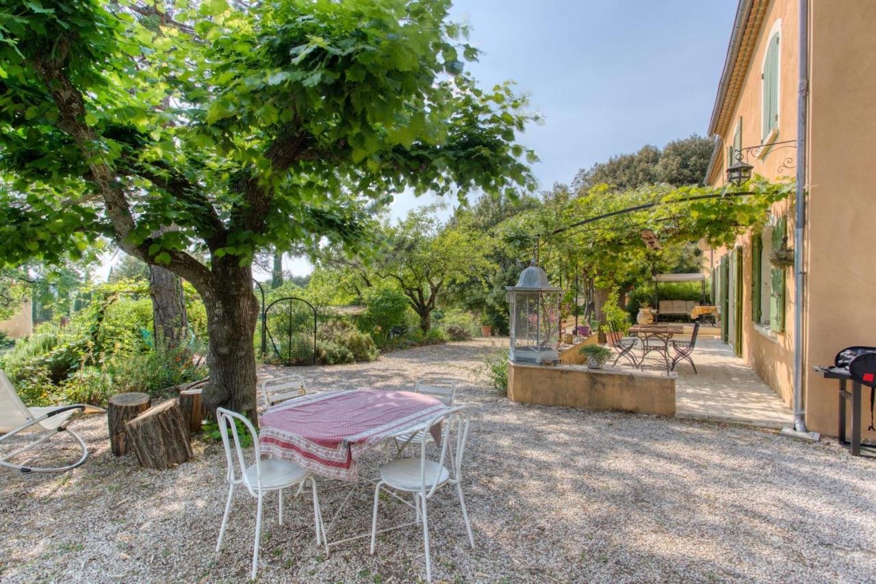 Mas De Bacalan Bed & Breakfast Mormoiron ภายนอก รูปภาพ